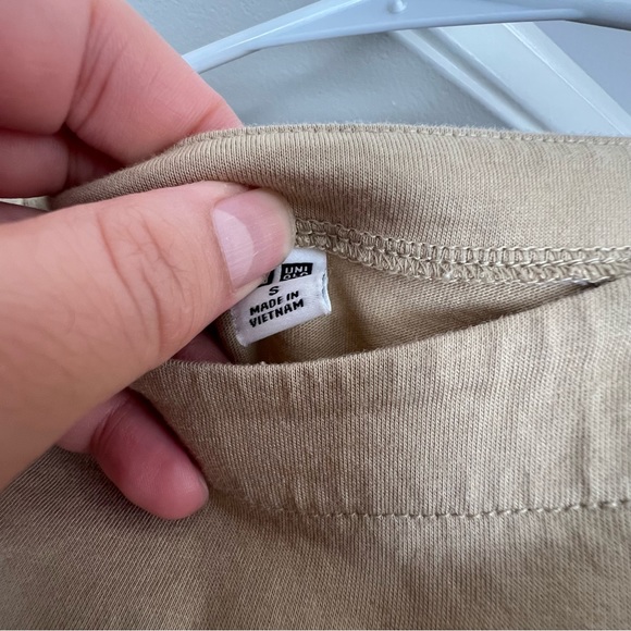 Uniqlo Boxy Flutter Sleeve Tee - Picture 3 of 5